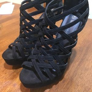 Diva lounge stilettos size 7